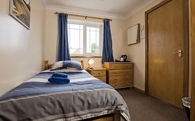 Thorne Central Guest House 3*